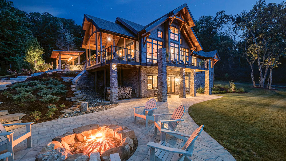 NewEnergyWorks-besthouse-exterior_photo-c-ScottHemenway_11868_2023-04-20_15-55