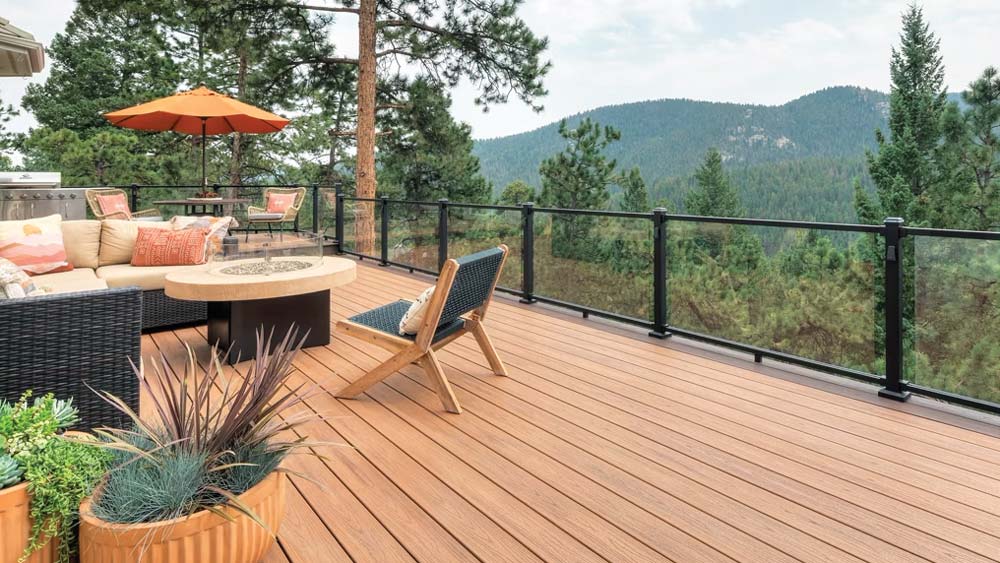 Trn Colorado 008 Tt Sig Glass Railing Chair Mountains Article Image Main